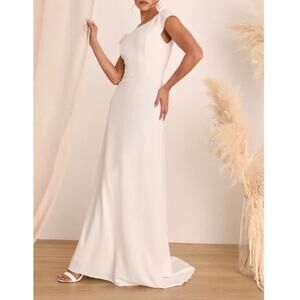 Lulus- White Cap Sleeve Backless A-Line Maxi / NWT
Wedding size Small